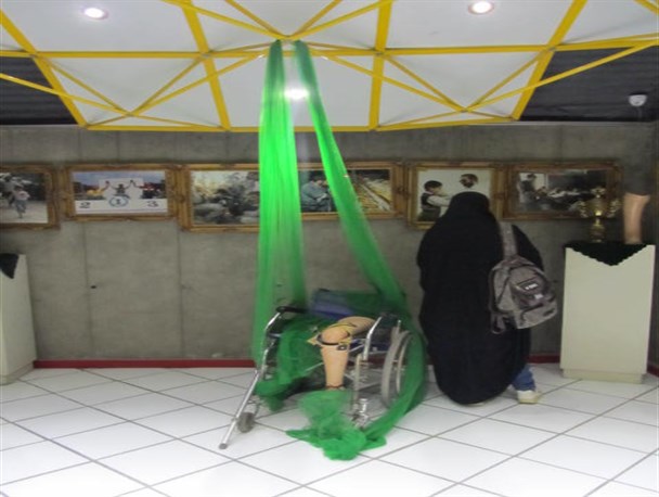 بازدید دانش آموزان کرمانشاهی از موزه دفاع مقدس/'گزارش تصویری