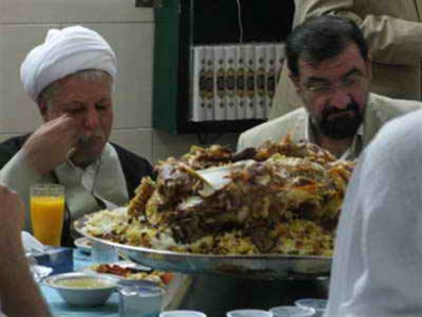 روستائیان تویسرکانی از هاشمی پاسخ می خواهند/من و فرزندانم انقلابی مانده ایم، تو نیز مانده ای ؟!