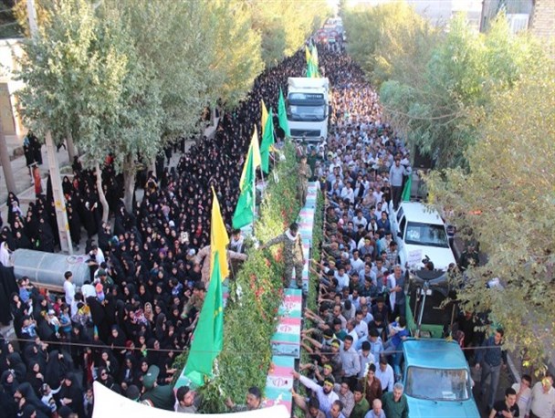 عظمت حضور مردم در مراسم باشکوه تشییع شهدای غواص و گمنام
