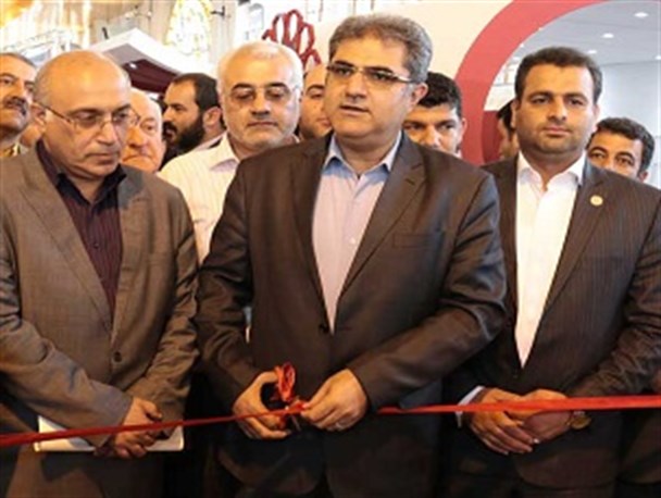 بازدید مسئولان استانی از غرفه شهرداری بهشهر در نمایشگاه دست‌آوردهای شهرداری‌ها