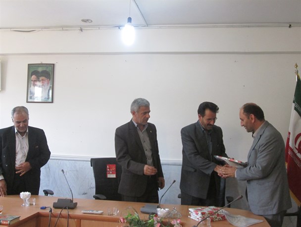 خبرنگاران نقش به سزایی در راستای تربیت فرهنگ جامعه دارند