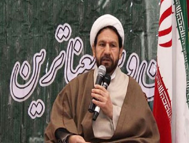 حیات ملت ما به مدیریت فرهنگی وابسته است/ اگر مسئولی توانایی انجام کار ندارد، مسئولیتش را واگذار کند