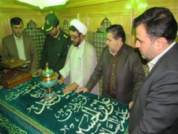 امامزاده سید محمد خمینی شهر عطرافشانی و غبارروبی شد