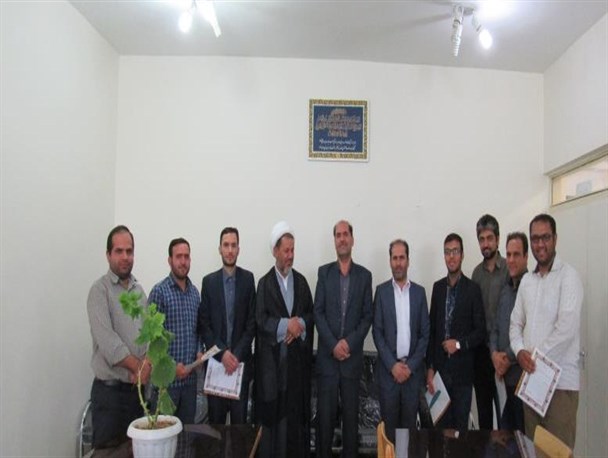 تجلیل از خبرنگاران و فعالان عرصه خبری شهرستان چادگان+ تصاویر