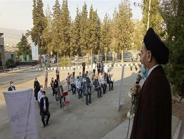 شهدای خبرنگار در راه آگاهی‌بخشی، قلمشان را با خون خود آمیختند/خبرنگاران ظرفیت‌های لرستان را منعکس کنند