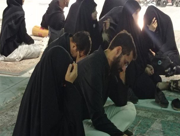 مراسم احیای شب عاشورا در مسجد مقدس جمکران برگزار شد+تصاویر