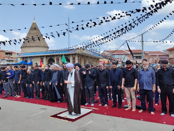 اقامه نماز ظهر عاشورا در شهرهای مازندران+تصاویر