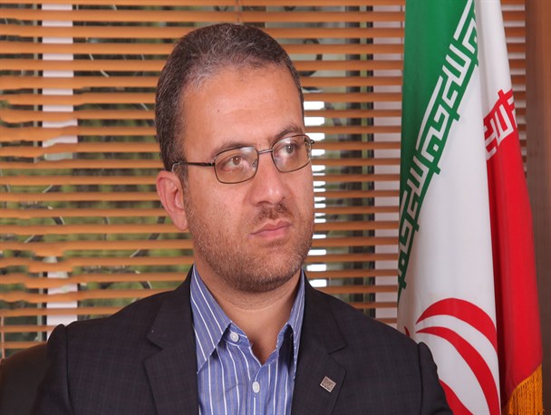 کسانی که با مسجد محوری و اهل بیت زاویه دارند نباید مسئولیت بگیرند