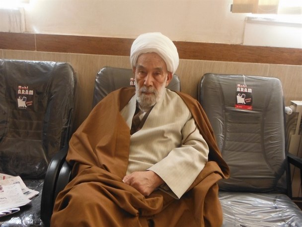 در ۱۷ شهریور حکومت شاه سربازان اسرائیلی را وارد صحنه کرده بود