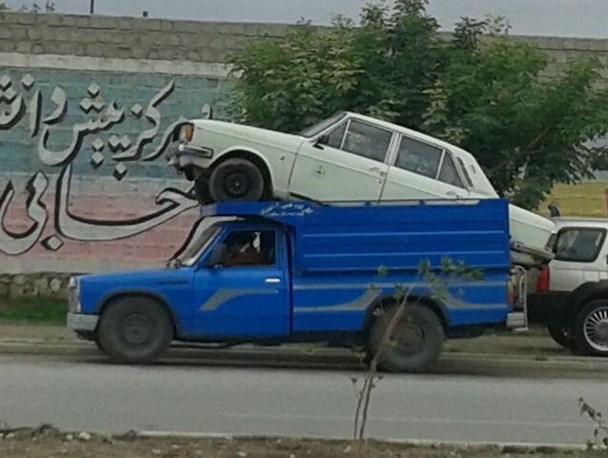 عکس/پیکان نیسان سوار درگچساران