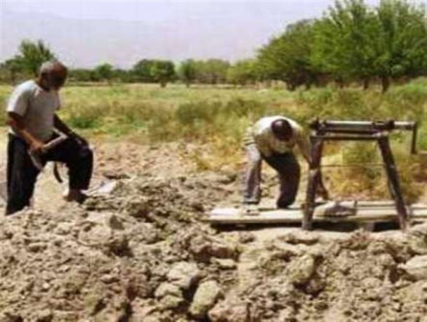 خطر شور شدن آب‌ سفره های زیر زمینی لطف آباد جدی است