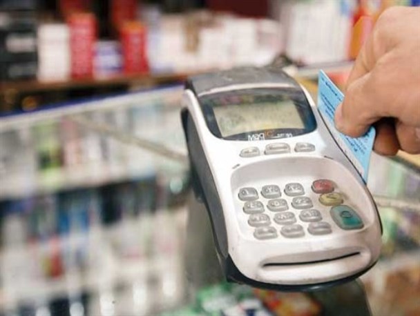 کلاهبردار حرفه ای دستگاه های کارتخوان در میاندوآب به دام پلیس افتاد