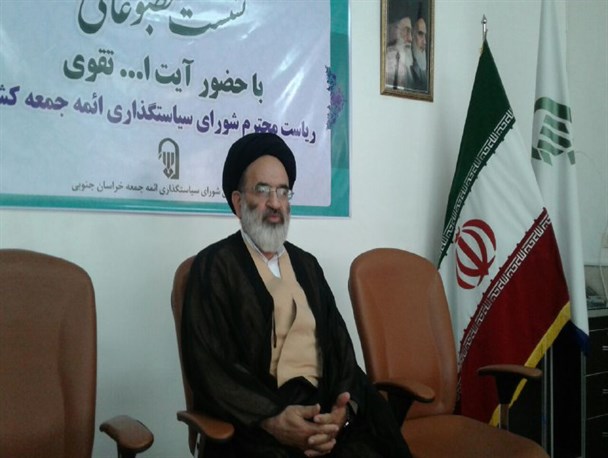 دولت در دو سال هیچ پولی در کمک به ساخت مصلی‌های نمازجمعه کشور نداد/ 50 نقطه کشور درخواست برگزاری نمازجمعه دارند