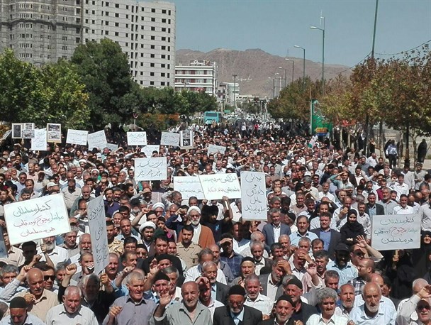 مردم زنجان با راهپیمایی خود کشتار مسلمانان میانمار را محکوم کردند
