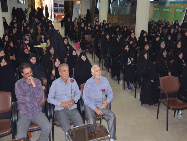 همایش «بانوان ولایی» با موضوع دهه ولایت در اصفهان برگزار شد