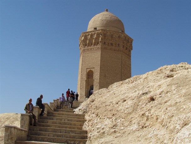 گنبد عالی ابرکوه؛ نخستین اثر ثبت ملی شده استان یزد