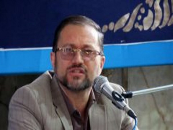 ترویج اندیشه سازش با کفار از سوی برخی روحانیون، حرکت در مسیر سکولاریسم است/مسجد باید کانون اقتدار سیاسی مسلمین باشد