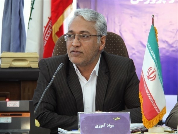 آموزش بیش از 15 هزار بیسواد در کرمان/ آموزش و پرورش به تنهایی از عهده جذب و شناسایی بیسوادان برنمی‌آید