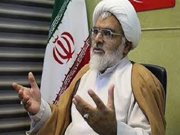 روحانیت جلودار مبارزه با مستکبران/ قیام 17 شهریور تجلی اراده پولادین ملت در برابر رژیم پهلوی بود