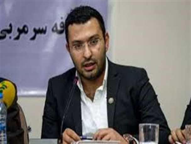 در بازی با فرش آرا شهرام دبیری روی نیمکت می‌نشیند/ احتمال جدایی شمس پنجاه درصد است