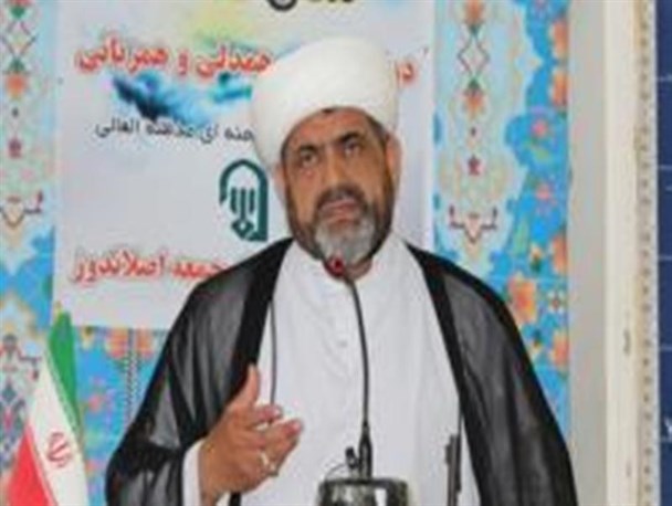 ضررهای مذاکره با آمریکا بیشتر از فواید آن / اساس همه اصلاحات کشور برخورداری از نعمت خانواده خوب است