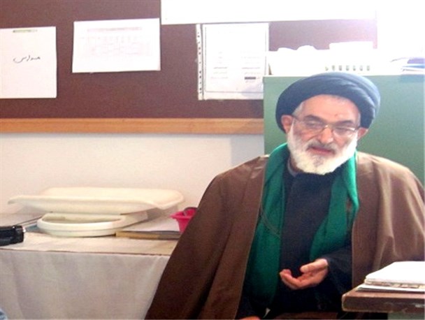 عزاداری‌ها به‌سمت ظاهرسازی و تجمل‌گرایی می‌رود/ بعضی ادا و اطوارها در مداحی جایز نیست