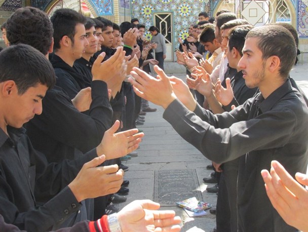 تجمع بزرگ نوجوانان عاشورایی در خمین برگزار شد