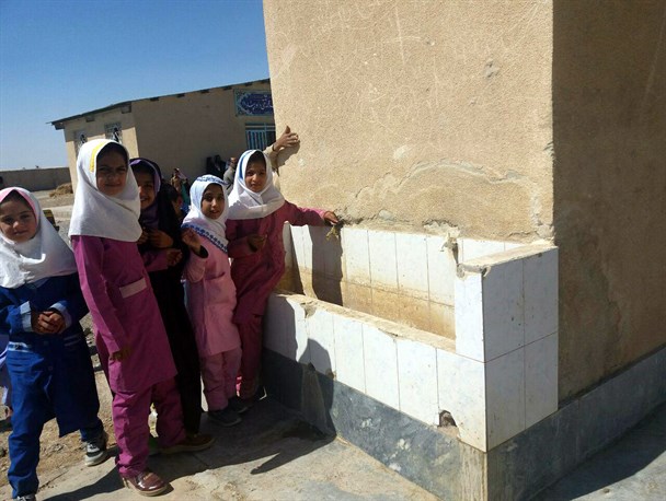 دانش آموزان محروم ترین استان کشور در حسرت قطره ای آب