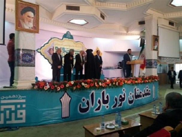 گرفتن جایزه از پدر شهید حججی تا حال و هوای قرآنی در زندگی یک بانوی اشتهاردی