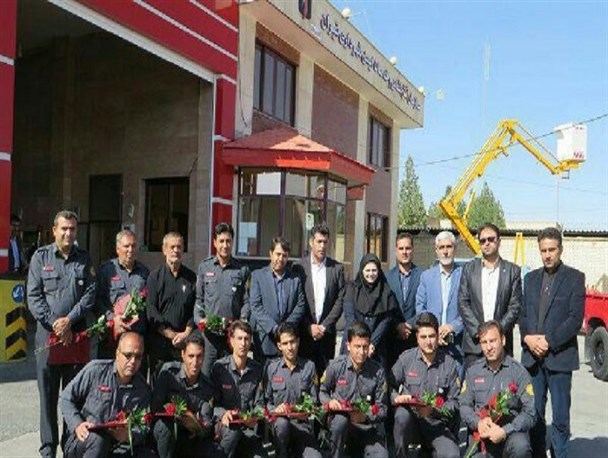 تقدیر شهردار و شورای اسلامی شهر تیران از زحمات آتش نشانان شهرداری تیران+  تصاویر