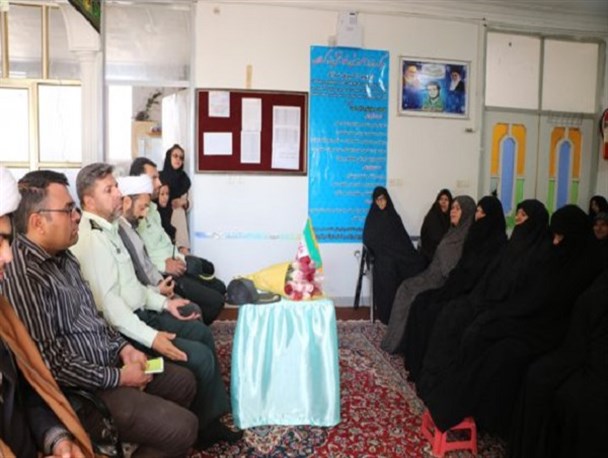 دیدار جانشین فرمانده انتظامی رفسنجان با سالمندان+تصاویر
