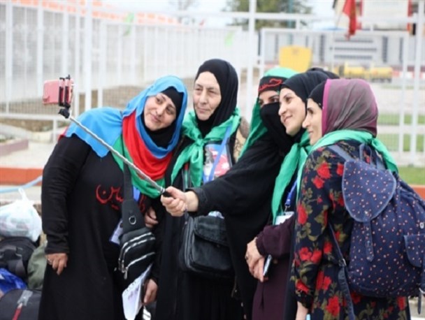 ورود زائران جمهوری آذربایجانی از پایانه مرزی بیله سوار به یک هزار و 950 نفر رسید+ فیلم
