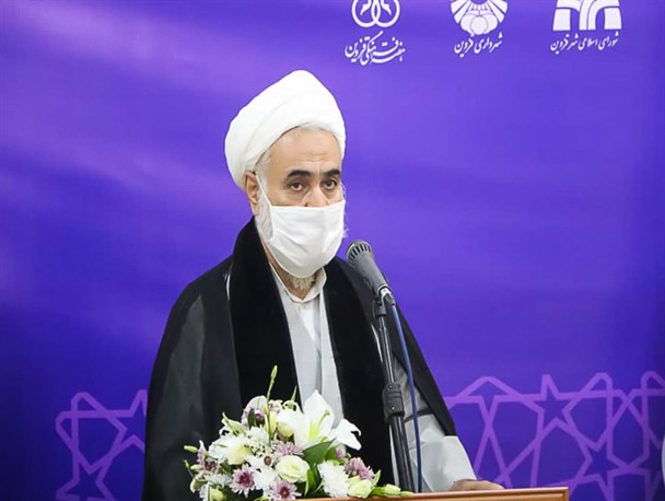 بی‌توجهی به پروتکل‌های بهداشتی، کادر درمان را خسته کرده است/ کمک‌های مومنانه نمایشی از عشق به سیدالشهدا