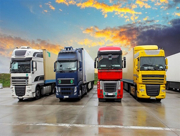 لغو فعالیت ۳۲ راننده متخلف و یک شرکت حمل و نقل کالا در کرمانشاه