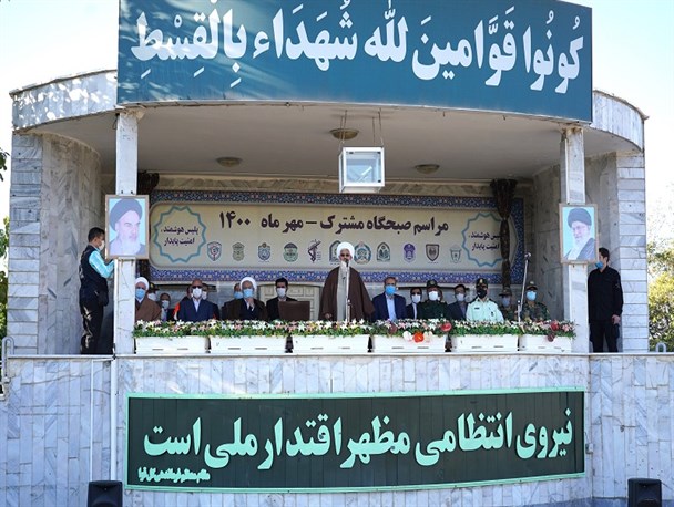 نیروی انتظامی چشمان بیدار جامعه است
