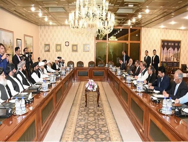 اولین دیدار مقامات آمریکایی پس از حذف الظواهری با طالبان