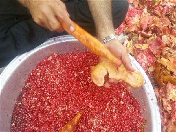رب انار سنتی چگونه تولید می شود + عکس