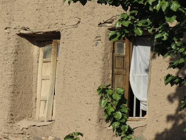 طبیعت ناب و بافت روستایی بخش خرقان زرندیه/عکس