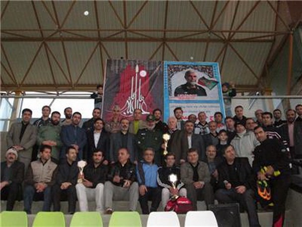 فوتبال چند جانبه مریانج یادواره "سردار شهید همدانی" برگزار شد
