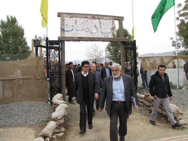 گزارش تصویری/بازدید واعظ مهدوی از مناطق مختلف پیرانشهر