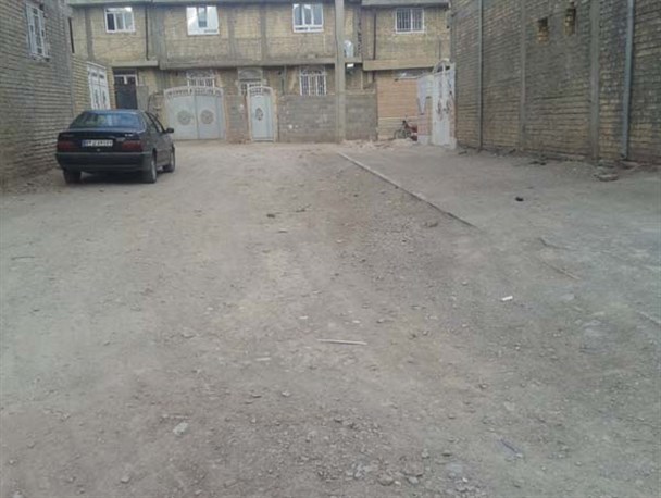 بی مهری وزیر راه و شهرسازی به اهالی شهرک مهر بوانات + عکس