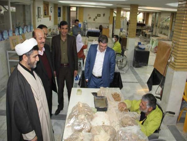 مددجویان کهریزک پذیرای رئیس دادگستری شهرستان ری شدند / عکس