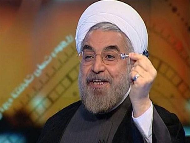 یک مناظره و یک حرف گاز انبری، کلید پاستور را به روحانی داد