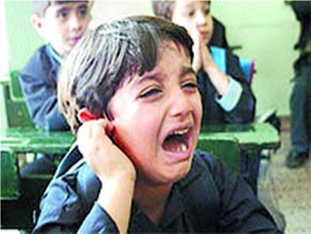 تنبیه بدنی در مدرسه اینبار پرده گوش دانش آموز ماهنشانی را پاره کرد+جزئیات