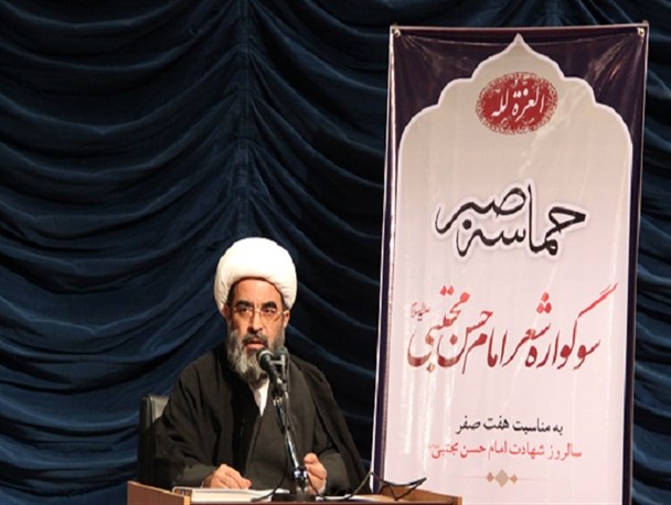 لزوم تسلط شاعران بر آیات و روایات