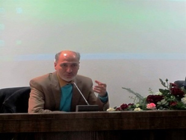 2110 زن سرپرست خانوار تحت حمایت بهزیستی خراسان جنوبی هستند/ سالانه 10 درصد زنان از چرخه حمایت خارج می شوند