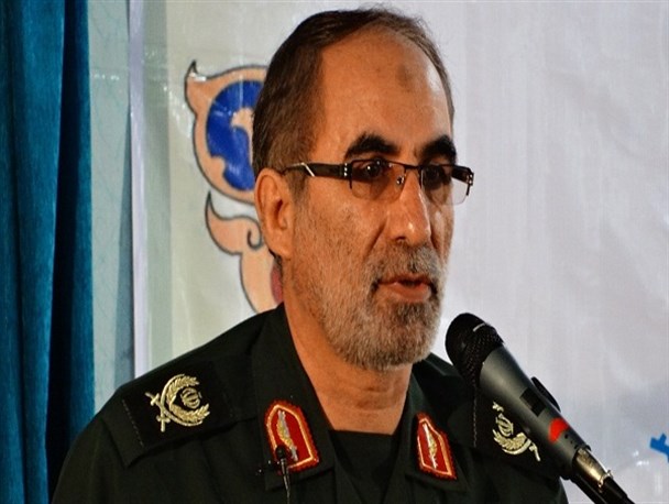 انقلابی بودن یعنی همیشه در سنگر ماندن