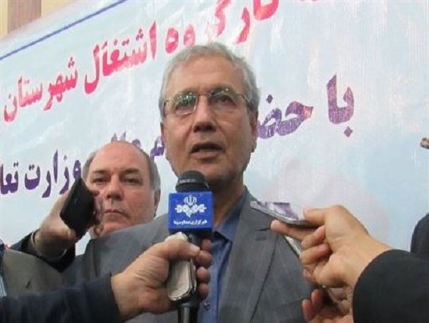 اشتغال و کاهش فقر برنامه اصلی دولت/هزینه های طرح بیمه سلامت سنگین است