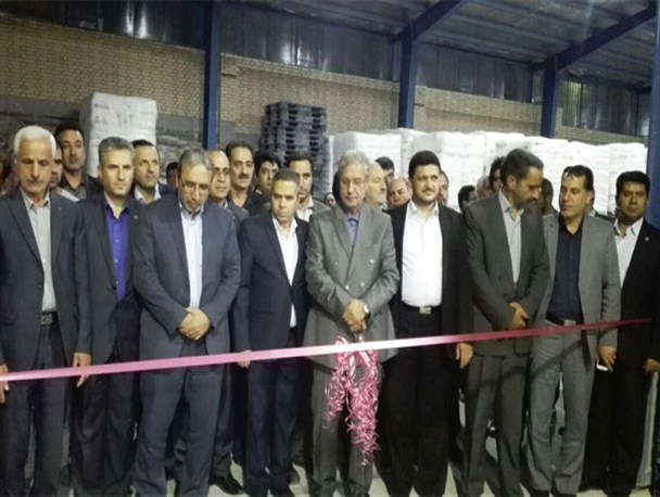 وزیر کار از کارخانه تولید چسب حرارتی و درمانگاه تامین اجتماعی خوانسار دیدن کرد/ تصاویر
