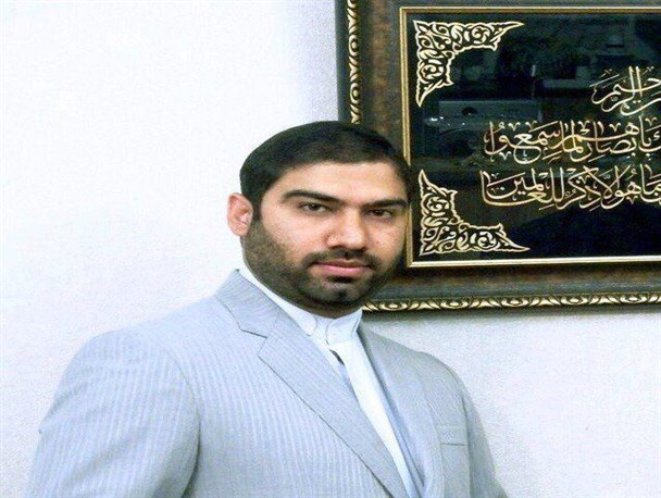 باید برای شهرداری اسدیه از ظرفیت های شهر درآمد ایجاد شود/ اولویت اصلی شهر اسدیه آسفالت معابری شهری است